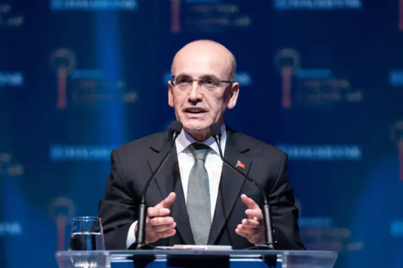 Bakan Şimşek'ten kur rejimi ve enflasyon açıklaması: Spekülasyonların dayanağı yok