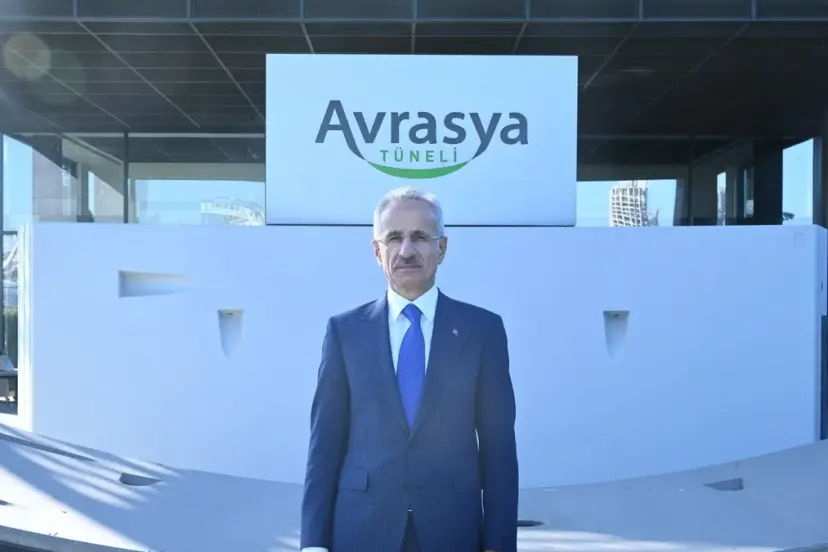 Bakan Uraloğlu duyurdu: Avrasya Tüneli’nde yeni rekor! Bir günde 94 bini aşkın araç geçti
