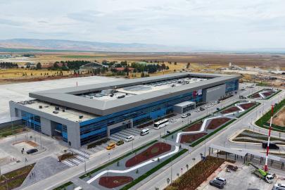Bakan Uraloğlu: Malatya Havalimanı yolcu kapasitesini 2 milyon 500 bine yükselttik