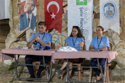 Başkan Tugay geleceğin şehir plancılarıyla buluştu