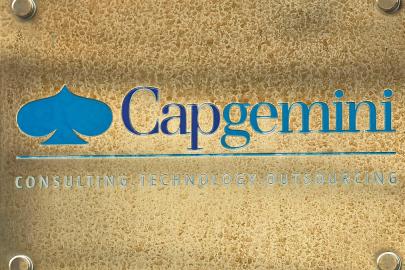 Capgemini, ICE ile tartışmalı sözleşmesi nedeniyle ABD birimini satıyor
