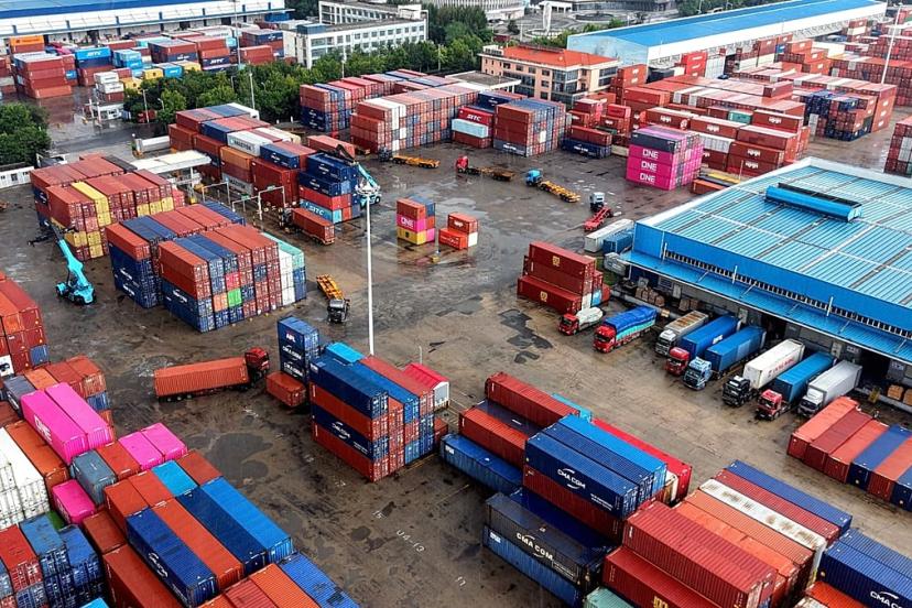 Çin'in ihracatı, otomotiv ve yüksek teknoloji talebiyle hızlanıyor