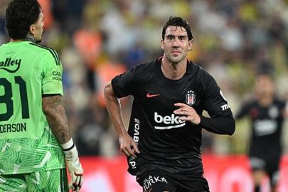 Duvan Vlahovic Kadıköy'ü susturdu! Beşiktaş'ın golcüsünden derbi mesaisi