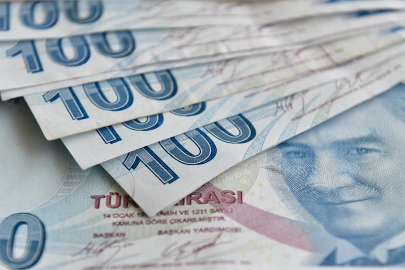 Eylül ayı yaşlı ve engelli aylıkları hesaplara yatırılmaya başlandı