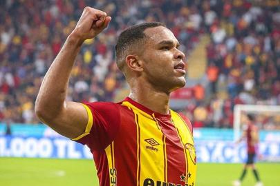 Göztepe'de Juan gol yükünü çekiyor