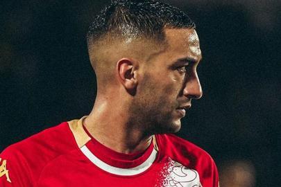 Hakim Ziyech'ten sürpriz imza! Yeni takımı çok şaşırttı
