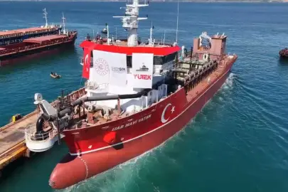 İlk yerli ve millî tarama gemisi suya indi! Bakan Uraloğlu: Tarama ve temizlemeyi kendi gemimizle yapacağız