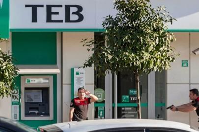 İzmir'de sıcak saatler! Banka şubesine silahlı soygun girişimi! Rehineler Kurtarıldı Zanlı Yakalandı