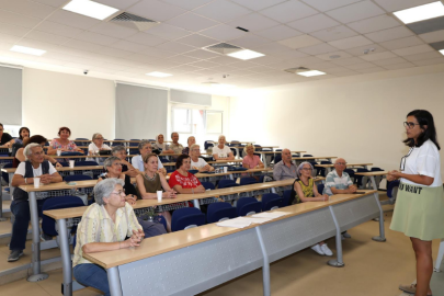 Koca Çınarlar Üniversiteli Oldu