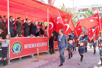 Kurtuluş Coşkusu Menemen'i Sardı
