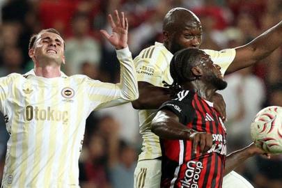 (ÖZET) Fenerbahçe'de kötü gidişat sürdü! 1 puana razı oldu | Gaziantep FK - Fenerbahçe maç sonucu: 0-0
