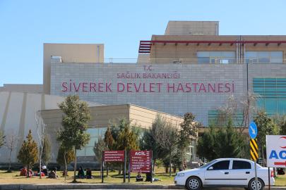 Şanlıurfa'da kontrolden çıkan otomobil kaza yaptı: 3 yaralı