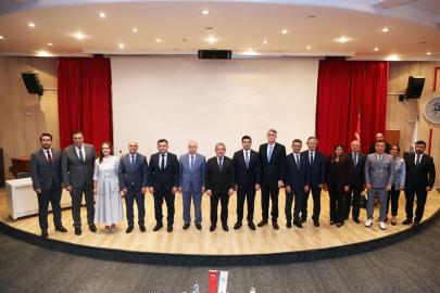 Savunma Sanayiinin Geleceği Ve Üniversite-Sanayi İş Birlikleri DEÜ’de Ele Alındı