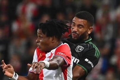 Slavia Prag son dakikalarda yıkıldı! Slavia Prag - Lens maç sonucu: 2-3