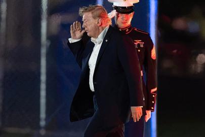 Trump etik kurallarda geri adım attı, büyük kripto yasasının önü açıldı