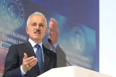 Türk havacılığında tarihi projeler! Bakan Uraloğlu açıkladı: Siirt Havalimanı’nın terminali 3 kat büyüdü