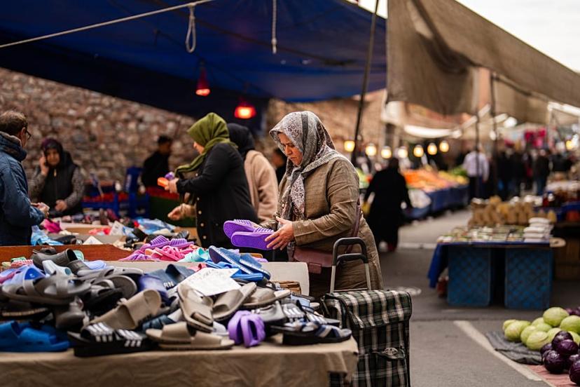 Türkiye enflasyon tahminini Orta Doğu'daki savaş nedeniyle yüzde 28,4'e yükseltti