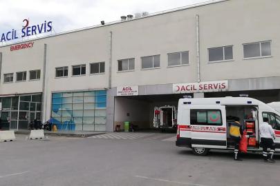 Üç katlı binanın çatısından düşen şahıs hayatını kaybetti