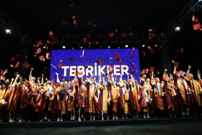 Uzmanlık Yolculuğu Diplomayla Taçlandı 144 Mezunun Gurur Gecesi