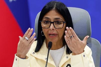 Venezuela, tarihi anlaşmayla petrolünün beşte birini ABD'nin kontrolüne veriyor