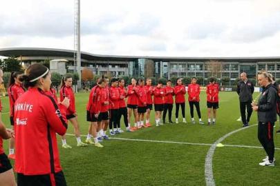 A Milli Takım Kadın Futbol Takımı'nın kritik maçı Tivibu Spor'da
