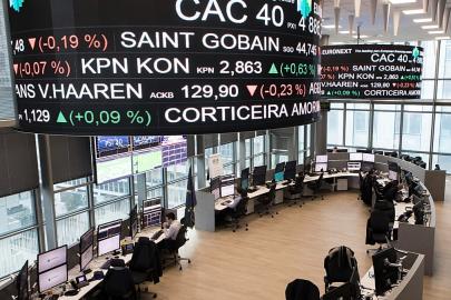 AB ülkeleri büyük finans piyasalarının denetimini ESMA'ya kaydırma konusunda anlaştı