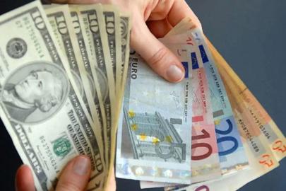 Avro dolar karşısında değer kaybediyor 