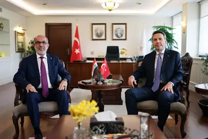 Bakan Bayraktar, Irak Petrol Bakanı Hüdeyir ile görüştü