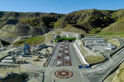 Bakan Uraloğlu açıkladı: Erzurum-Rize arası 4,6 km daha kısalıyor