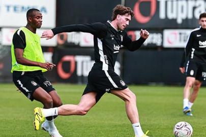 Beşiktaş'a Vlahovic'ten müjde!