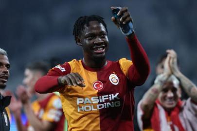 Bitshiabu'dan ilk maçında yüzde 100 performans