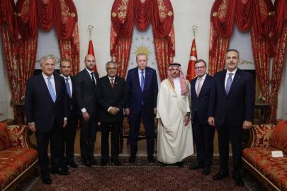 Cumhurbaşkanı Erdoğan, 6 ülkenin dışişleri bakanıyla bir araya geldi