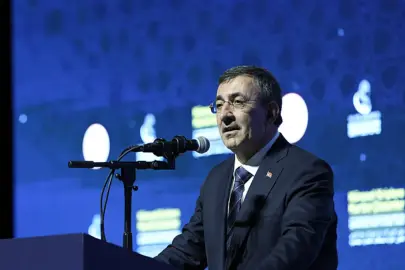 Cumhurbaşkanı Yardımcısı Cevdet Yılmaz'dan enflasyonla mücadelede kararlılık mesajı: Tek haneye indirmeyi hedefliyoruz