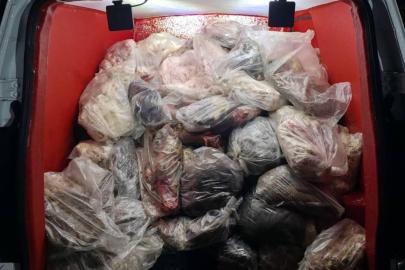 Diyarbakır'da sağlığa elverişsiz 820 kilogram sakatat ele geçirildi