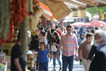 En çok yeme içmeye harcadılar, akraba evinde kaldılar! Yerli turistin tatil tercihleri belli oldu