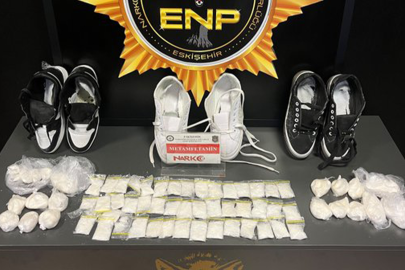 Eskişehir’de ayakkabıya zulalanmış 1 kilo 120 gram metamfetamin ele geçirildi