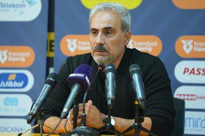 Eyüpspor Teknik Direktörü Mustafa Dalcı'dan Göztepe açıklaması: 85 dakika 10 kişi oynamak gerçekten kolay değil