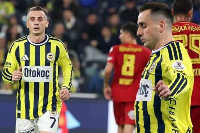Fenerbahçe taraftarından Kerem Aktürkoğlu'na protesto! Dirk Kuyt da önleyemedi