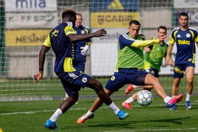 Fenerbahçe'de Aston Villa maçı hazırlıkları sürüyor