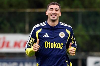 Fenerbahçe'de Mert Müldür sevinci!