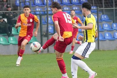 Günün ilk derbisi Galatasaray'ın! | Maç sonucu Galatasaray U19 - Fenerbahçe U19: 3-1