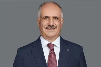 Hazine ve Maliye Bakan Yardımcısı Çelik, emeklilik dilekçesini sundu!