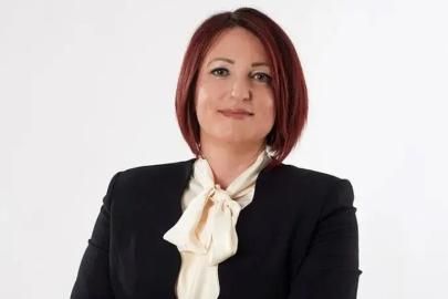 İzmir'de Bir İstifa da Yeni Partiden: Karaburun Belediye Başkanı İlkay Girgin Erdoğan İstifa Etti