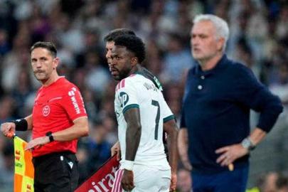 Jose Mourinho: 'Vini'nin yerine olsam başka ülkeye giderdim'