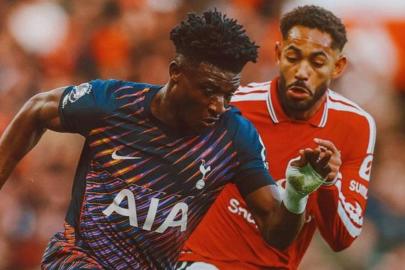 ManU 10 kişilik Tottenham'ı elinden kaçırdı... (ÖZET) Manchester United - Tottenham Hotspur maç sonucu 1-1