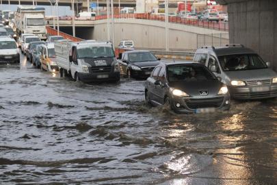 Meteoroloji'den yağış alarmı: Zonguldak turuncu, 13 il sarı kodla uyarıldı