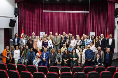 Öğrenmenin ve üretmenin yaşı olmadığını kanıtlayan 3. Yaş Üniversitesi açıldı