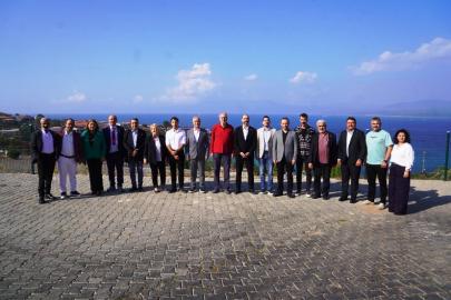 Seferihisar için seferberlik: Siyasi partiler ortak masa etrafında buluştu