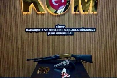 Sinop'ta ruhsatsız silah operasyonunda 9 şüpheli yakalandı