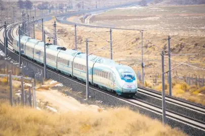 Tren yolcusunun açık bilet hakkı değişti: Süre yarıya indi